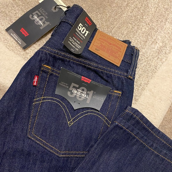 Levi's 501 High Rise Straight Leg Jeans - Picture 3 of 4